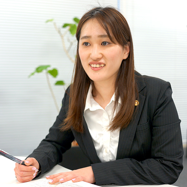 家事専門部 弁護士 中澤泉